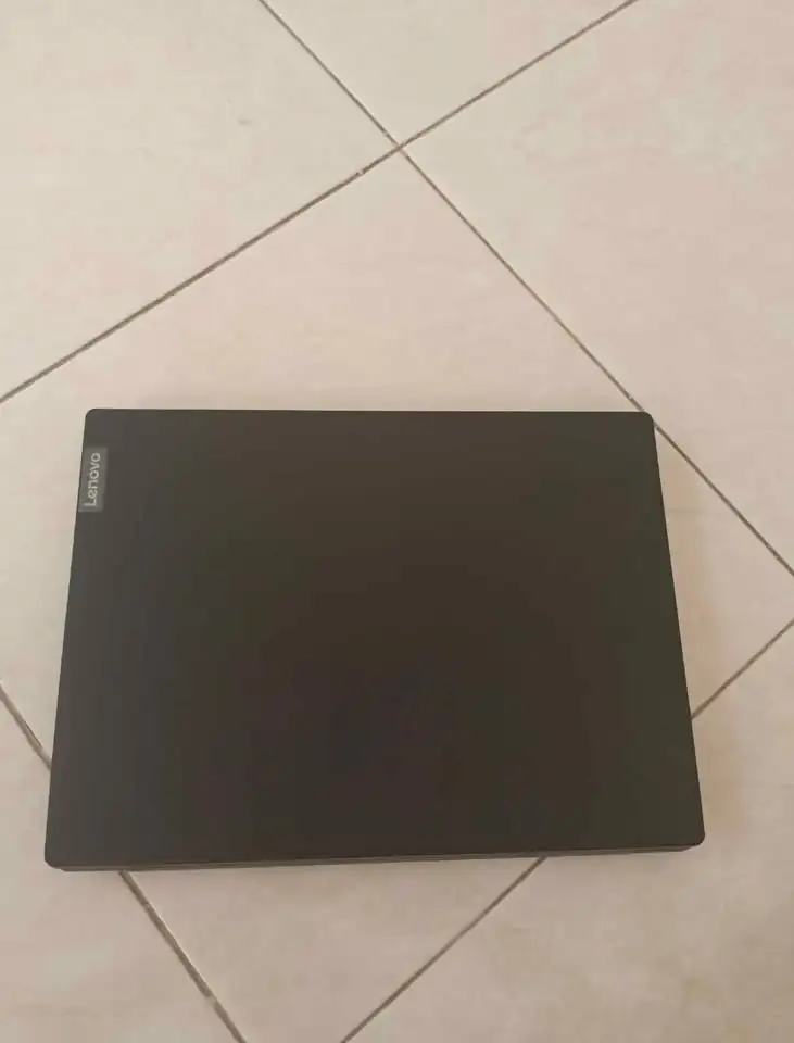 Laptop Lenovo Ideapad Slim 3