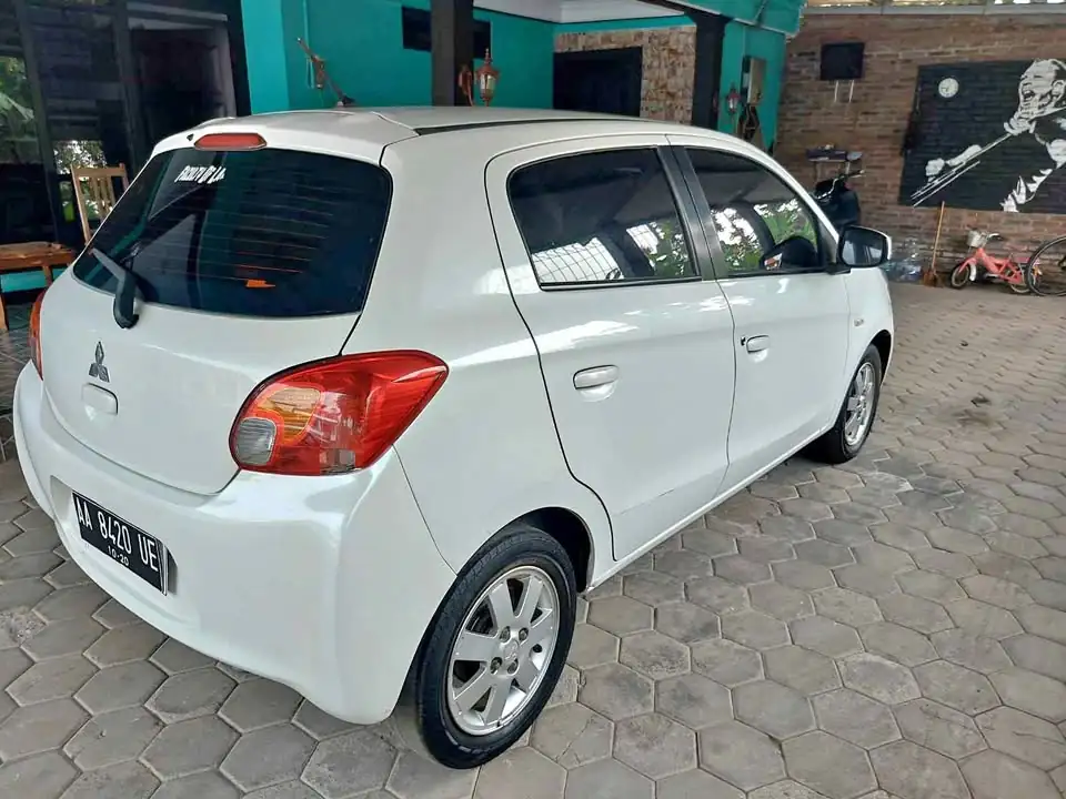 Mirage 1.2 GLX Manual Th 2015