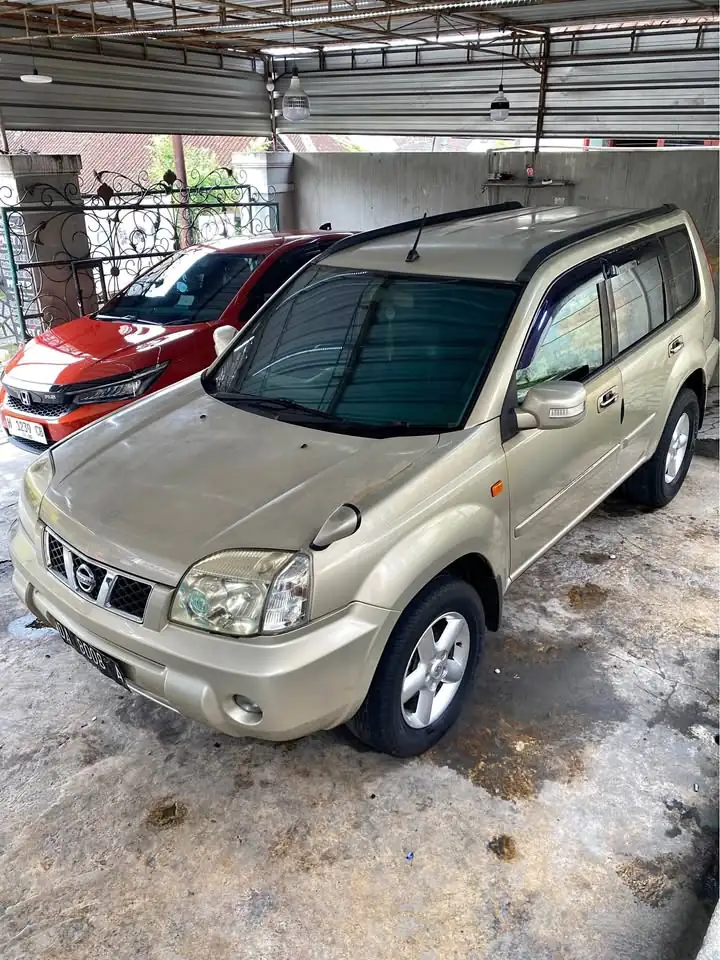 2006 Nissan xtrail matic gagah murah