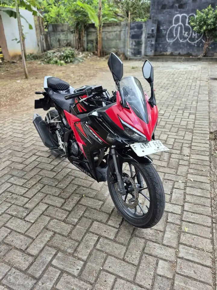 2019 Honda cbr Surat lengkap