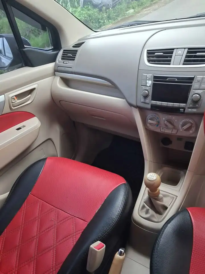Suzuki Ertiga Tahun 2012 Manual