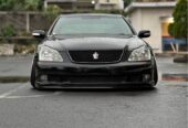 TOYOTA 18Crown CBU Tahun 2004