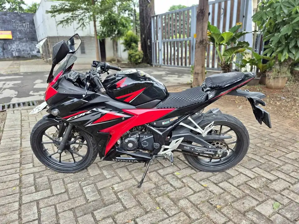 2019 Honda cbr Surat lengkap