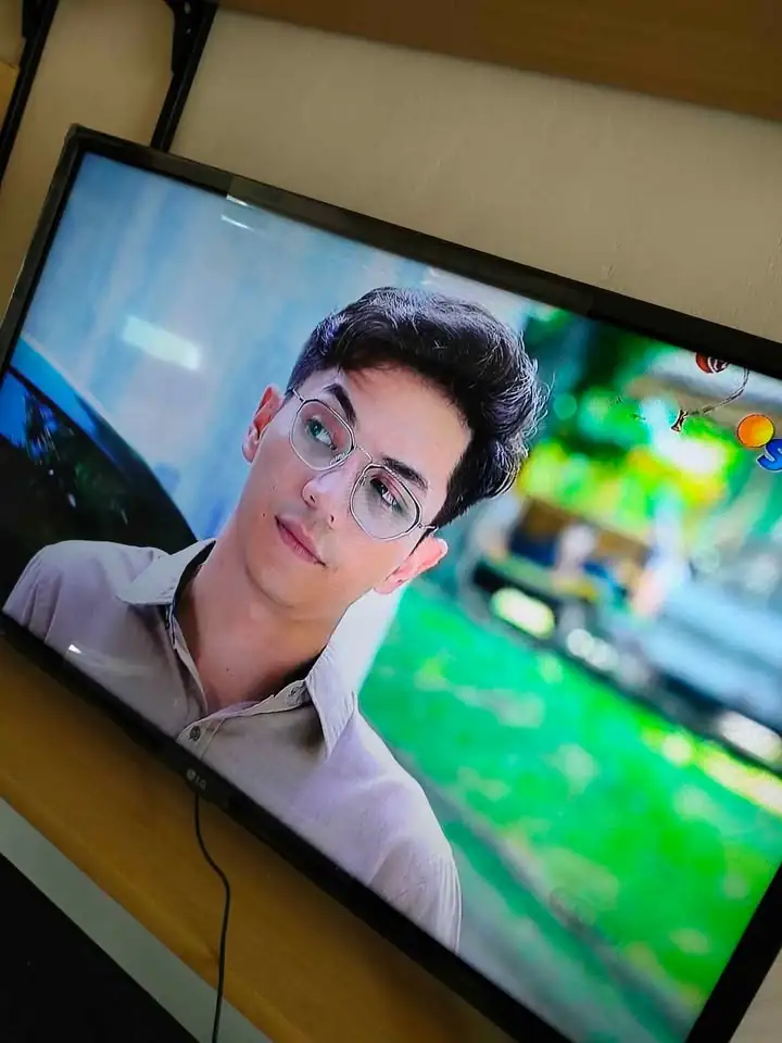 LG 32 digital fisik 95% murah awet gambar ok adem khas LG ada 5 unit
