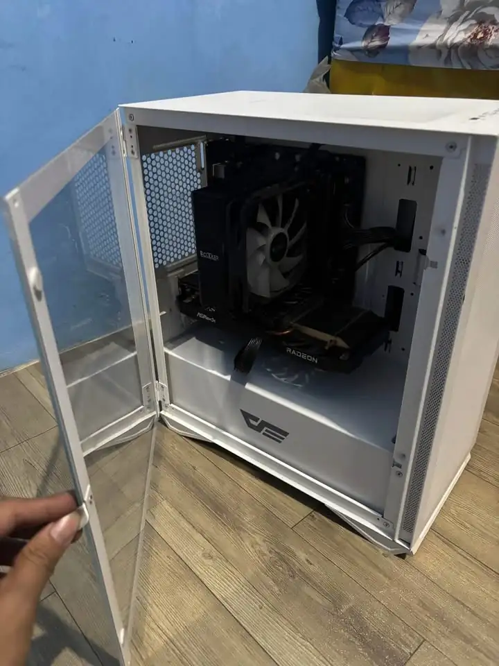 Pc Gaming Ryzen 5 5600x + RX 6600 8gb + Ram 16gb 3200mhz