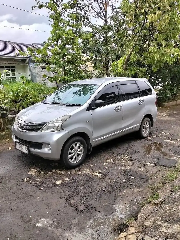 Toyota Avanza tipe g tahun 2013
