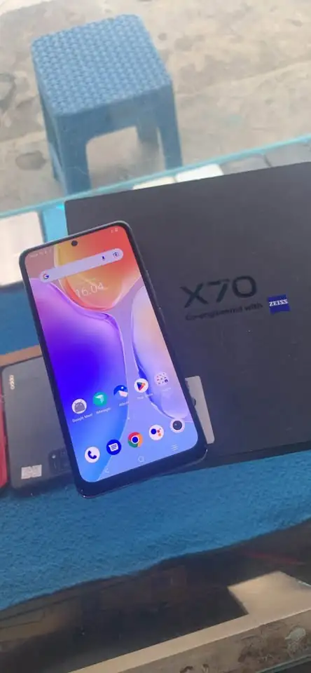 Vivo x70 12/256