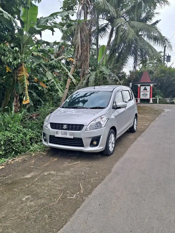 Suzuki Ertiga Tahun 2012 Manual