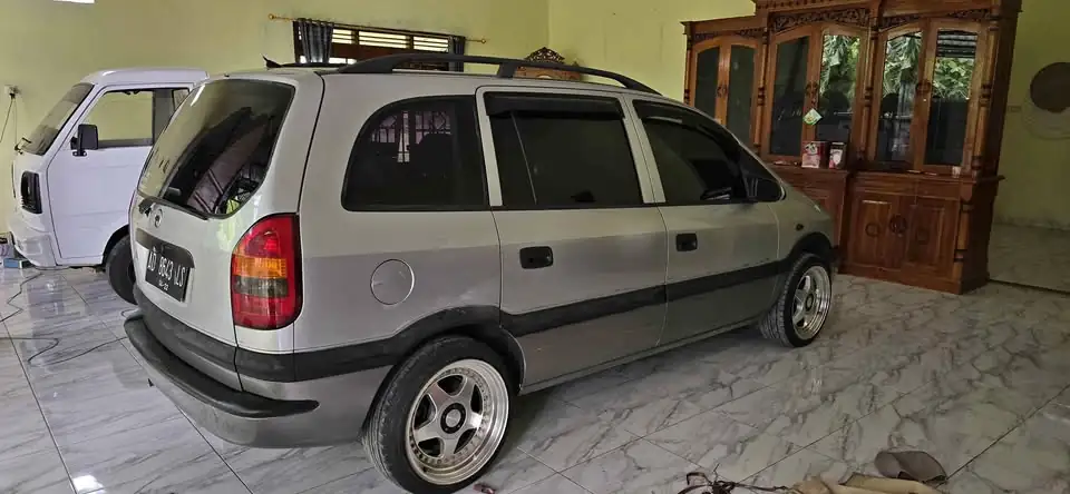 Chevrolet zafira metik Kondisi siap pake