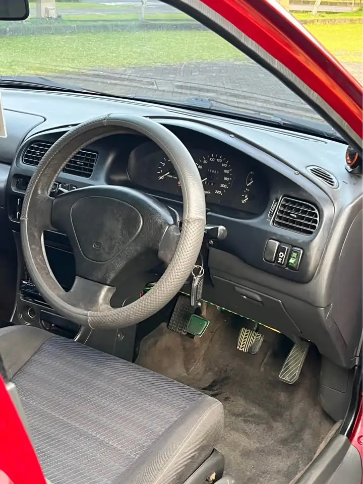 1995 Mazda 323 Lantis sedan