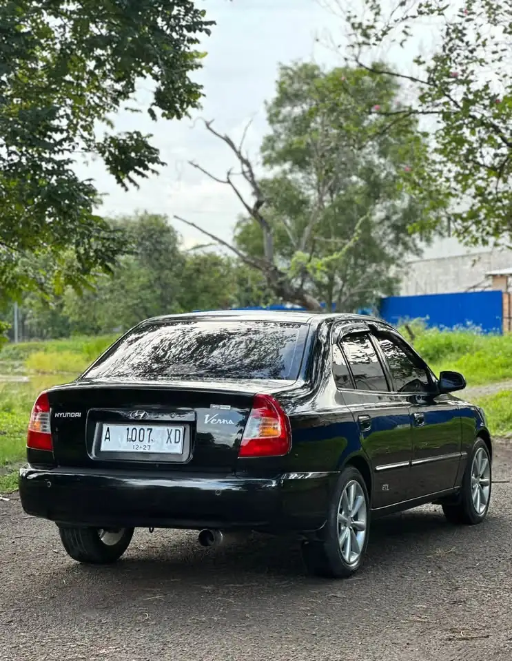 2002 Hyundai verna
