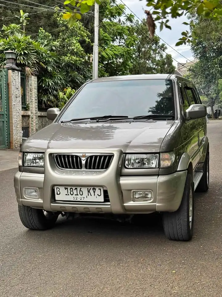 Isuzu Panther Touring 2.5 Diesel