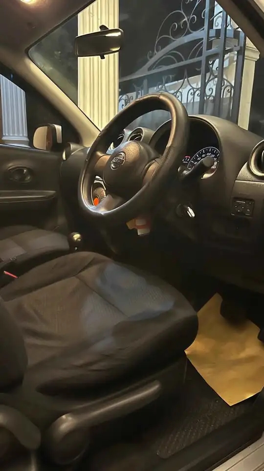 Nissan march XS 2011 matic