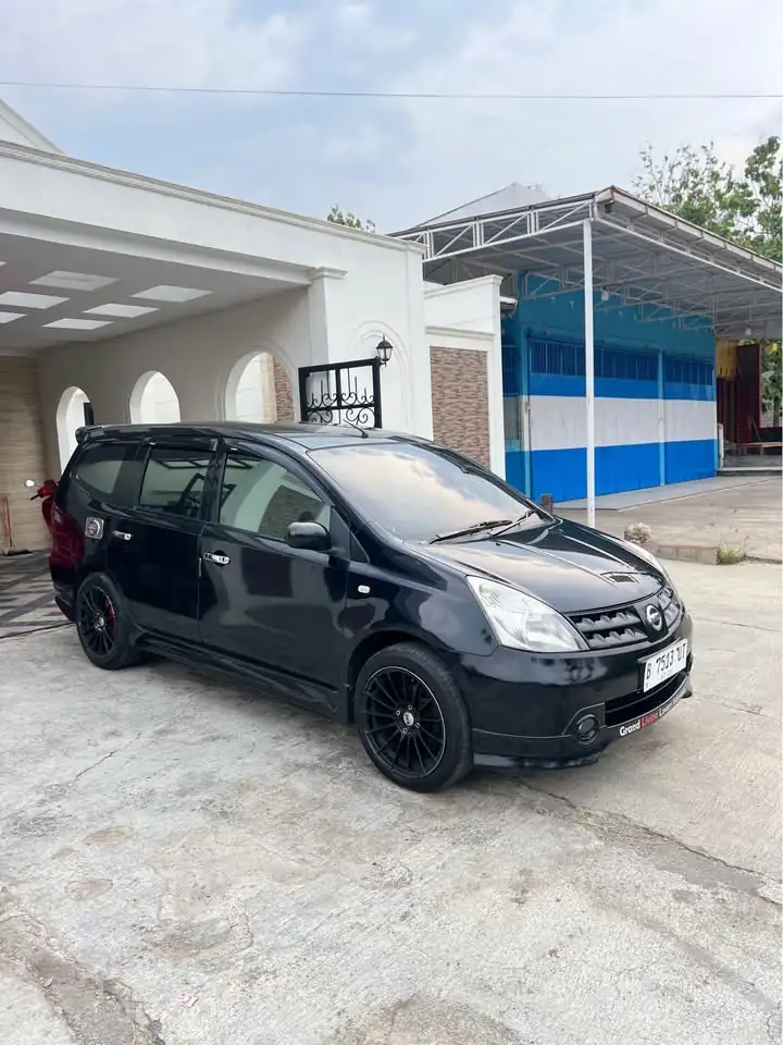 NISSAN GRAND LIVINA XV 2009 MANUAL TANGAN PERTAMA DARI BARU++
