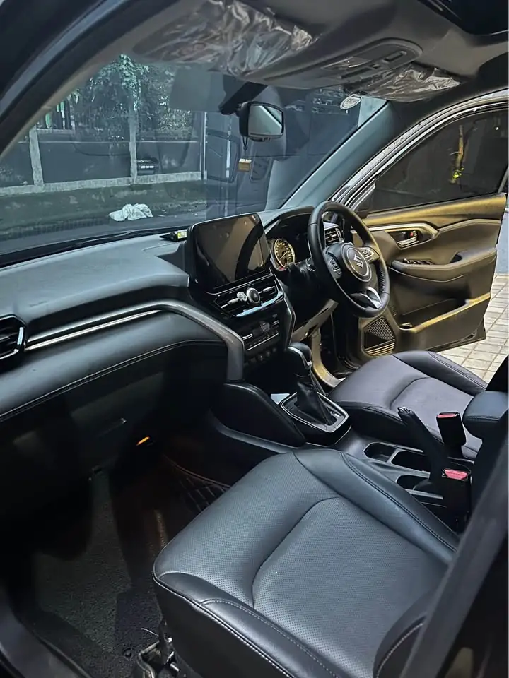 2023 Suzuki Grand Vitara GX Hybrid