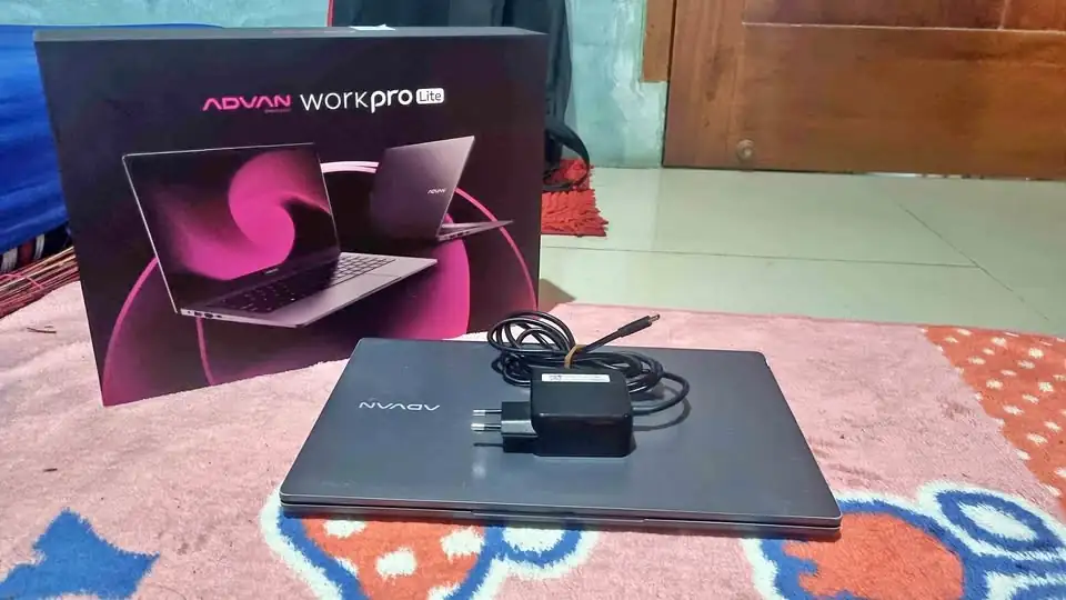 Laptop Office Slim Advan Workpro Lite 1701 Fullset