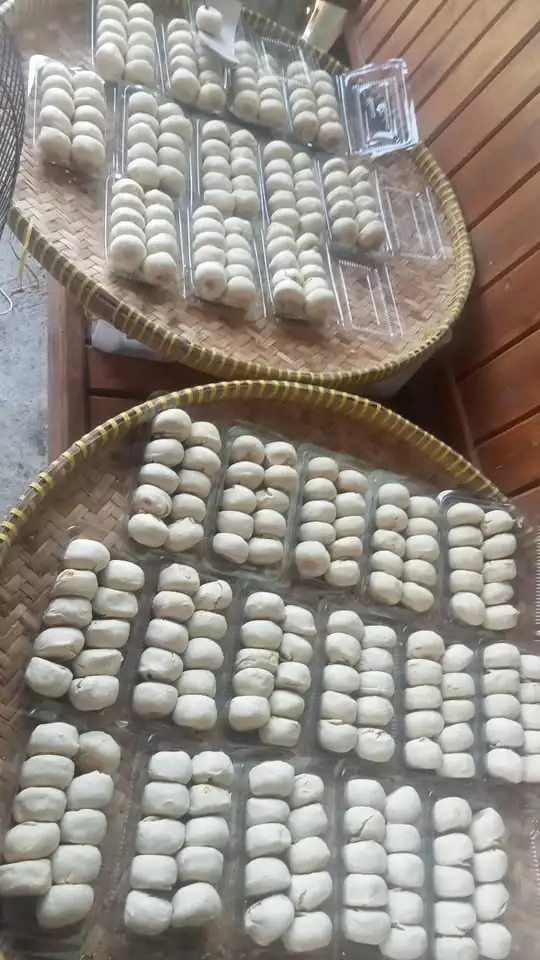Monggo ready setiap hari bakpia basah.. rasa kacang ijo,keju, coklat