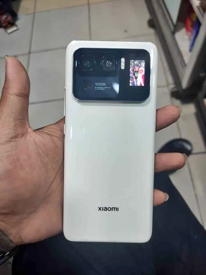 Xiaomi Mi 11 Ultra 12/256.. mulus nominus fullshet