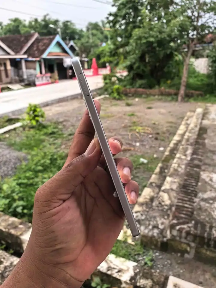 Techno spark 40 pro 8/128 mulus like new