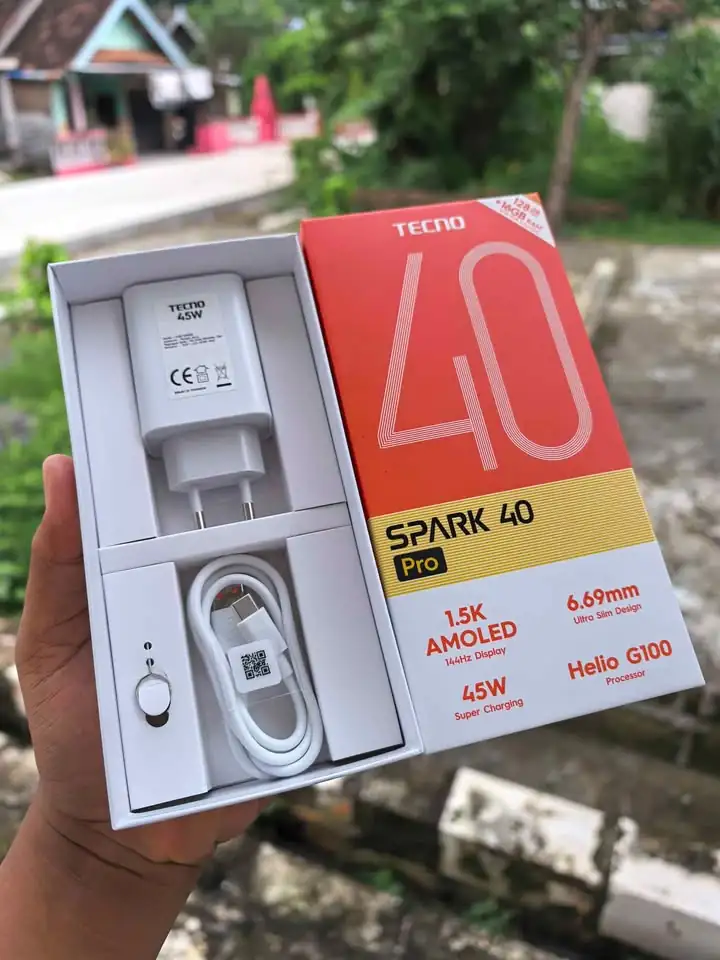 Techno spark 40 pro 8/128 mulus like new