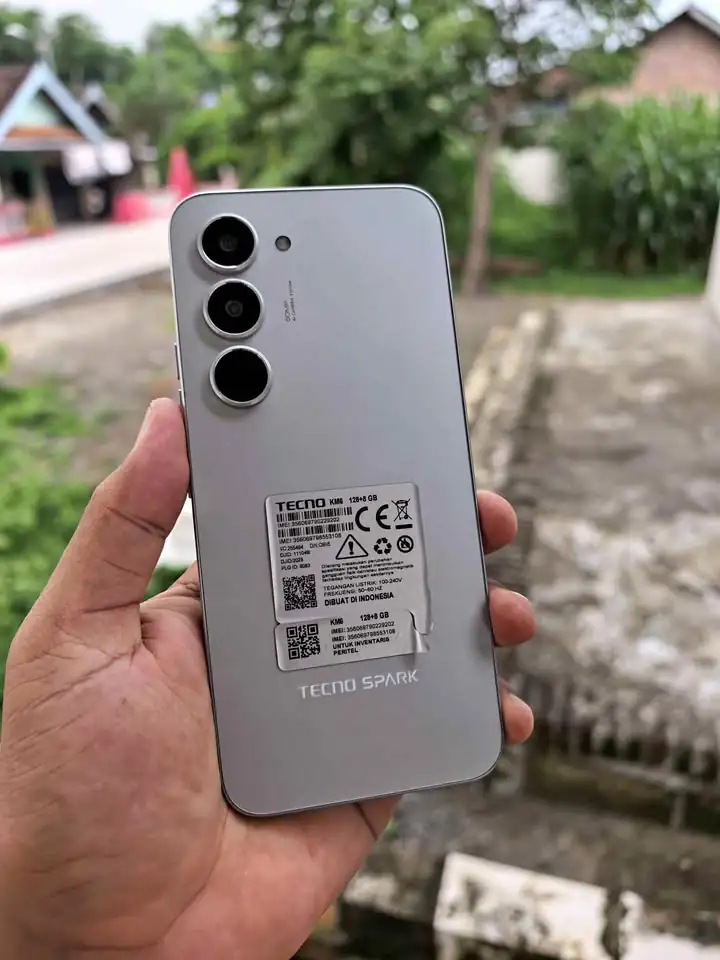 Techno spark 40 pro 8/128 mulus like new