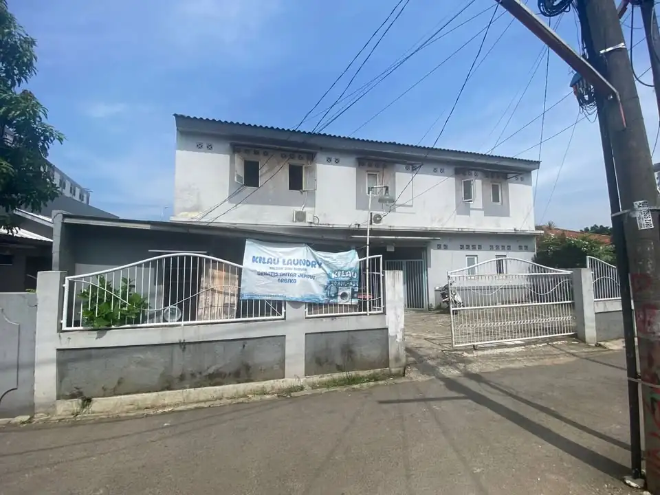 18 KT 14 Kamar mandi Rumah