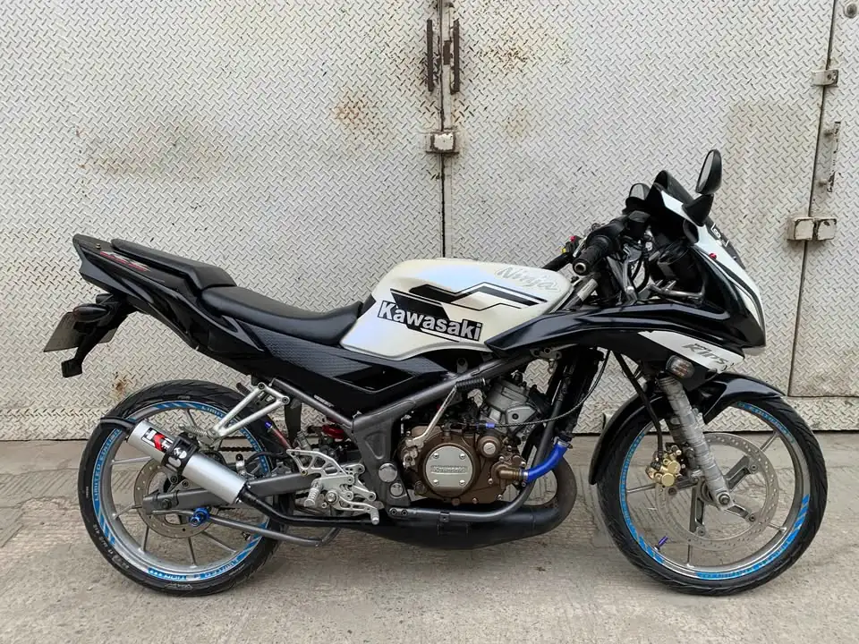 Kawasaki ninja rr tahun 2012