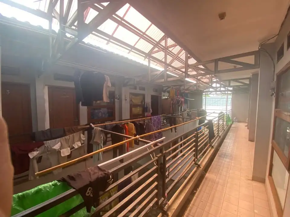 18 KT 14 Kamar mandi Rumah