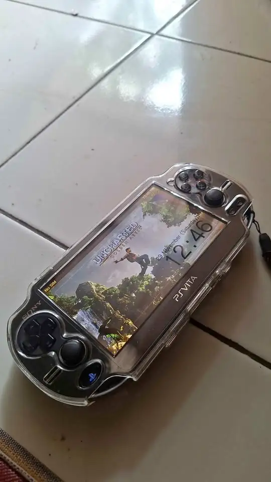 PSvita 32gb , baterai masih kuat banget