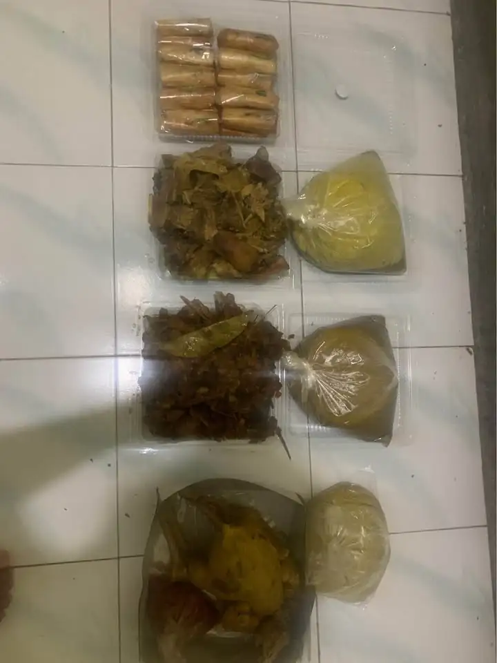 Bebek, entok, ayam merah, ayam kampung, ayam potong, sosis solo, lumpi