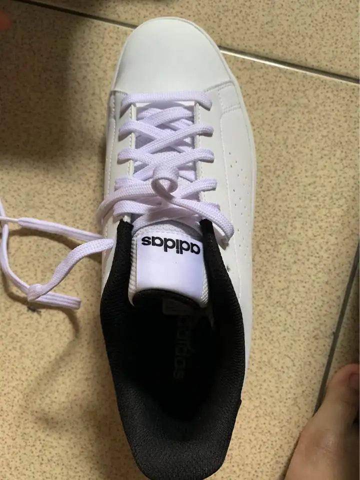 sepatu adidas masi baru 400k nego
