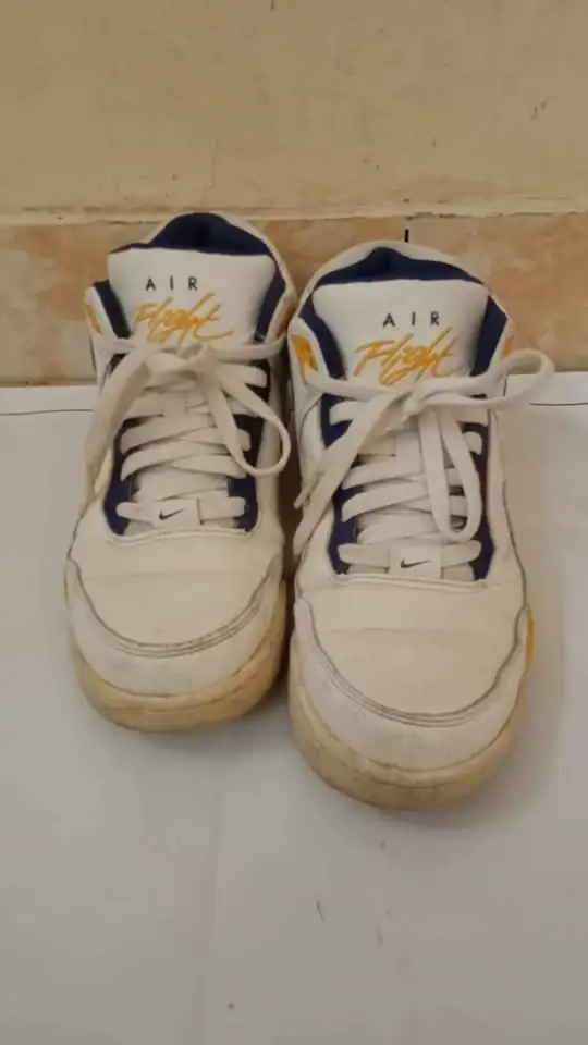 Dijual Sepatu Anak sudah tidak mau pakai