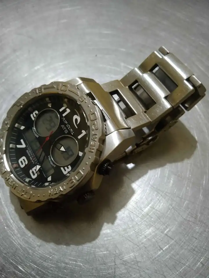 DIJUAL: JAM TANGAN RIPCURL