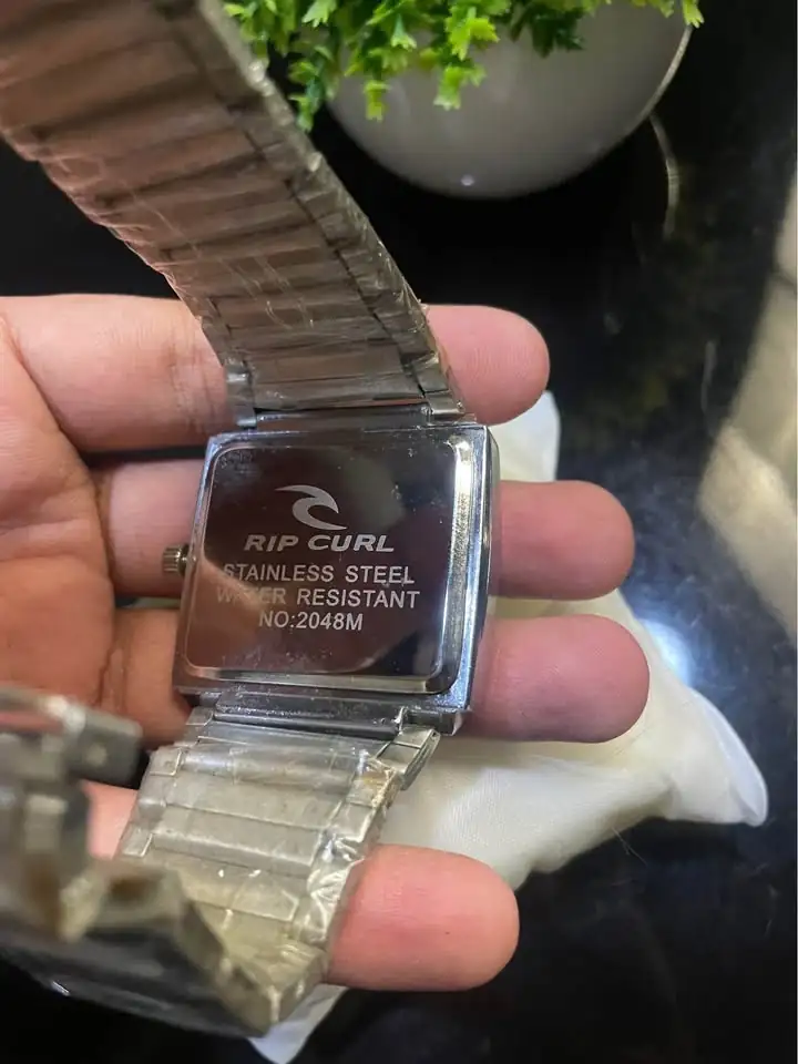 jam tangan rantai anti air