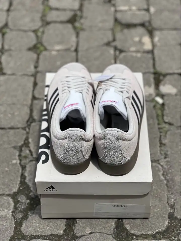 Sepatu Adidas VL Court 2.0