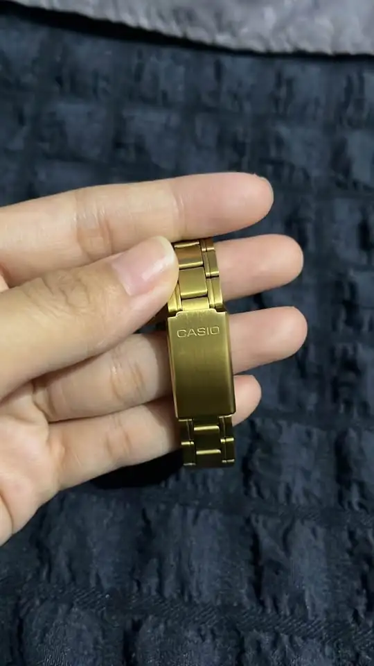 Preloved JAM Tangan Casio Wanita