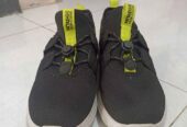 Sepatu running Skechers go run