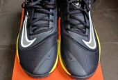 Dijual sepatu basket NIKE