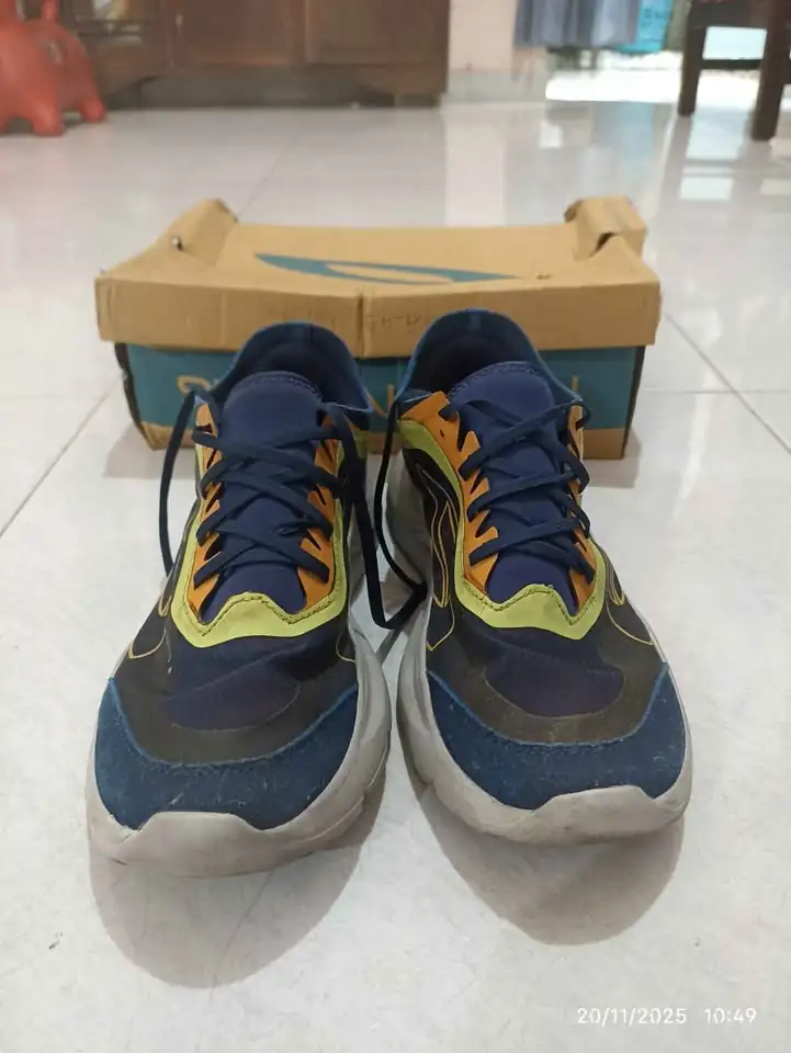 Sepatu running Skechers go run