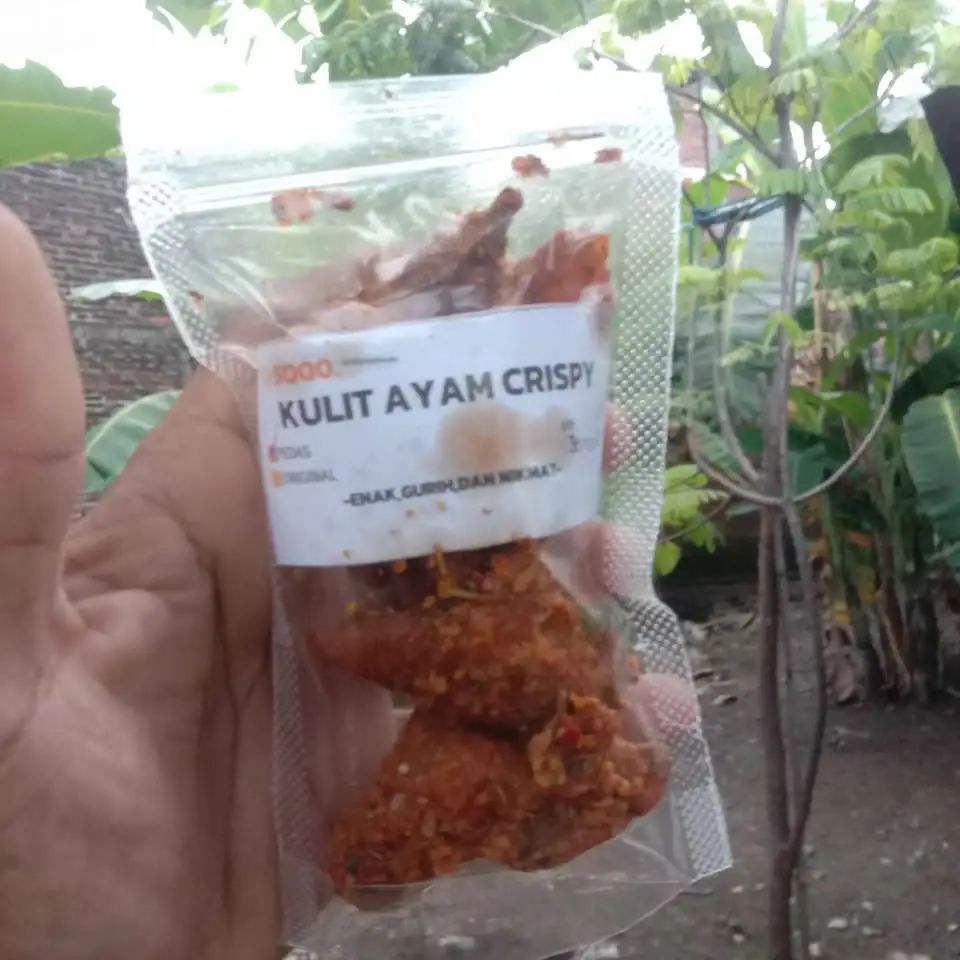Kulit Ayam Crispy Pedas Daun jeruk