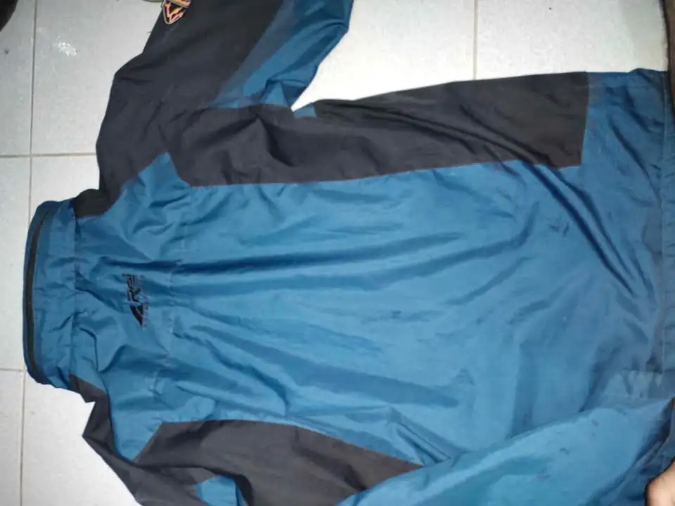 Jaket Gunung Rei uk XXL waterprof