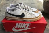 Sepatu Casual Nike Court Legacy