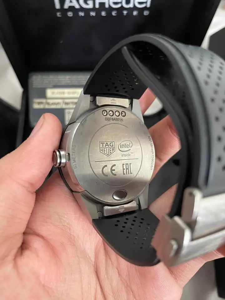 Jam tangan Tag Heuer connected Modular