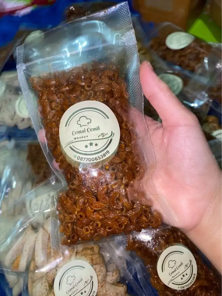 Makaroni Seuhah Varian rasa Pedas asin Gurih