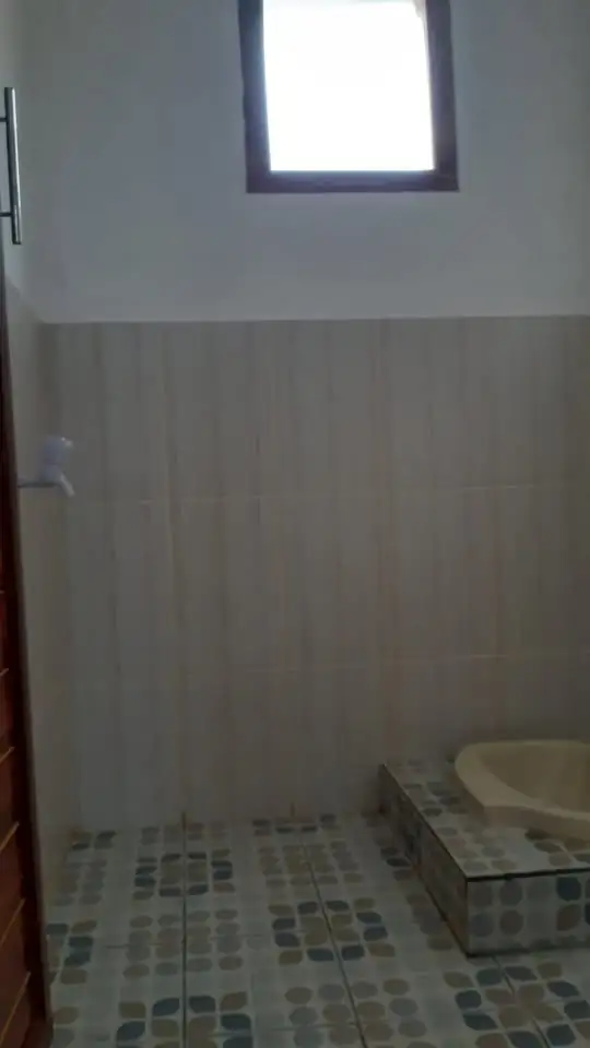 DIJUAL 1 KT 1 Kamar Mandi Rumah