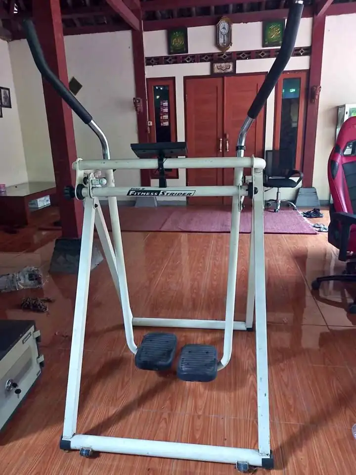 Alat fitness cocok untuk olahraga di rumah harga 725rb negooo free ant