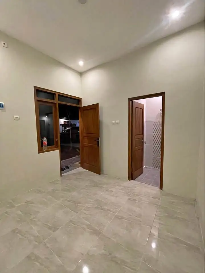 1 Kamar Tidur 1 Kamar Mandi – Rumah