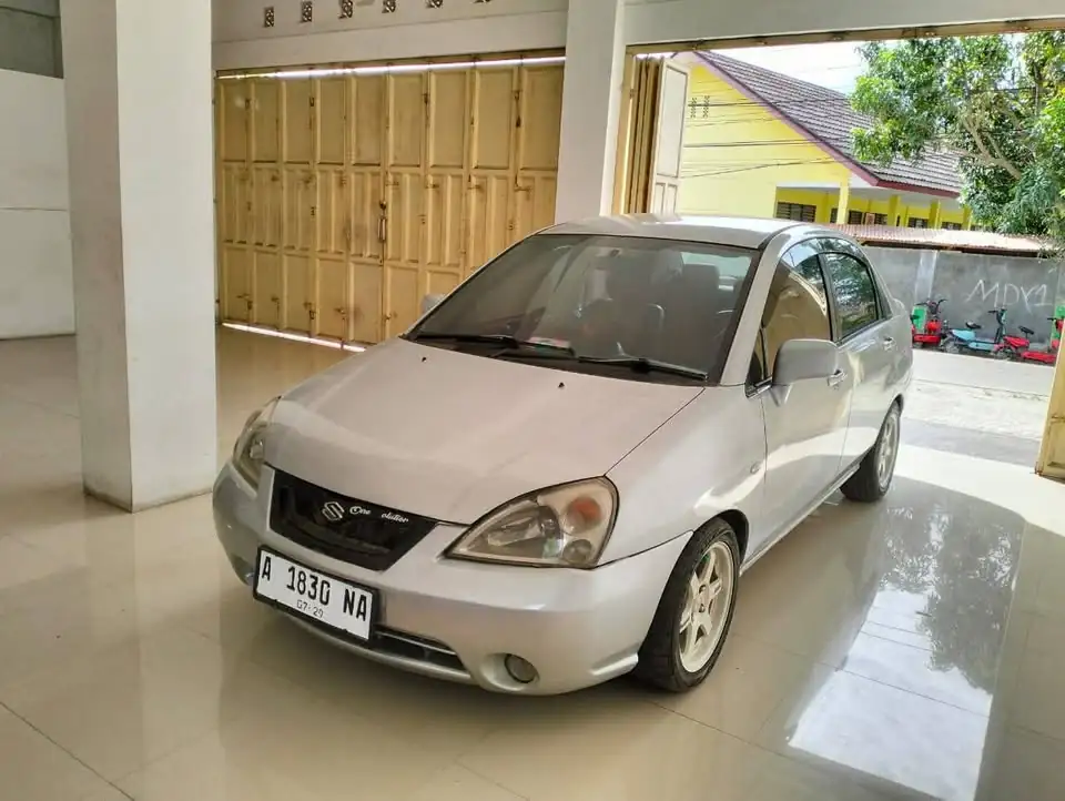 2003 Suzuki baleno