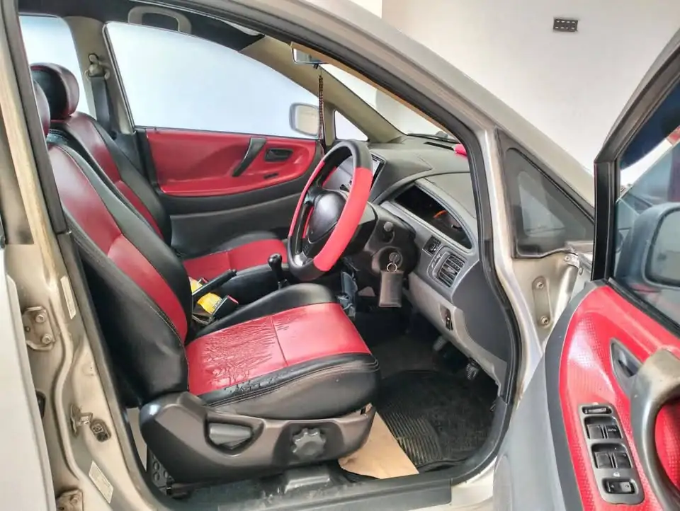 2003 Suzuki baleno