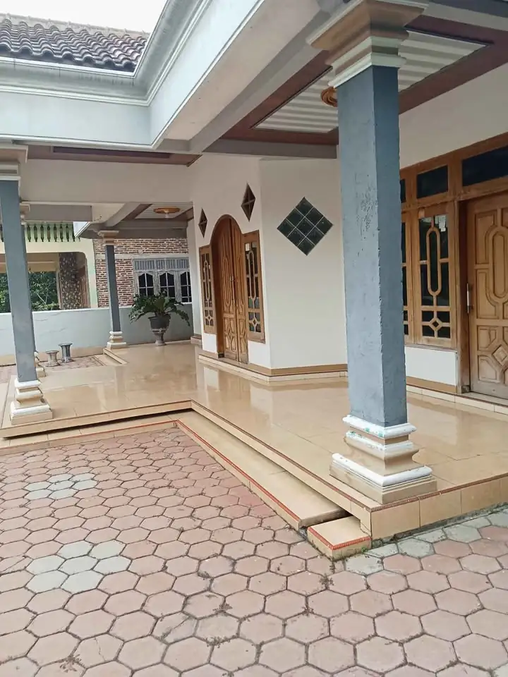 3 KT 2 KM – Barat terminal Pilangsari
